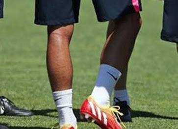 Xavi Trains in Special Adidas Predator Instinct Boots Footy